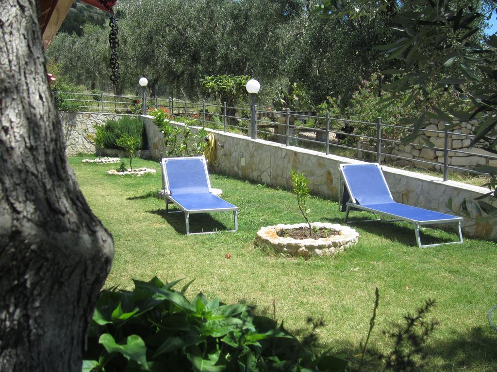 B&B Tor Di Lupo Mattinata Buitenkant foto